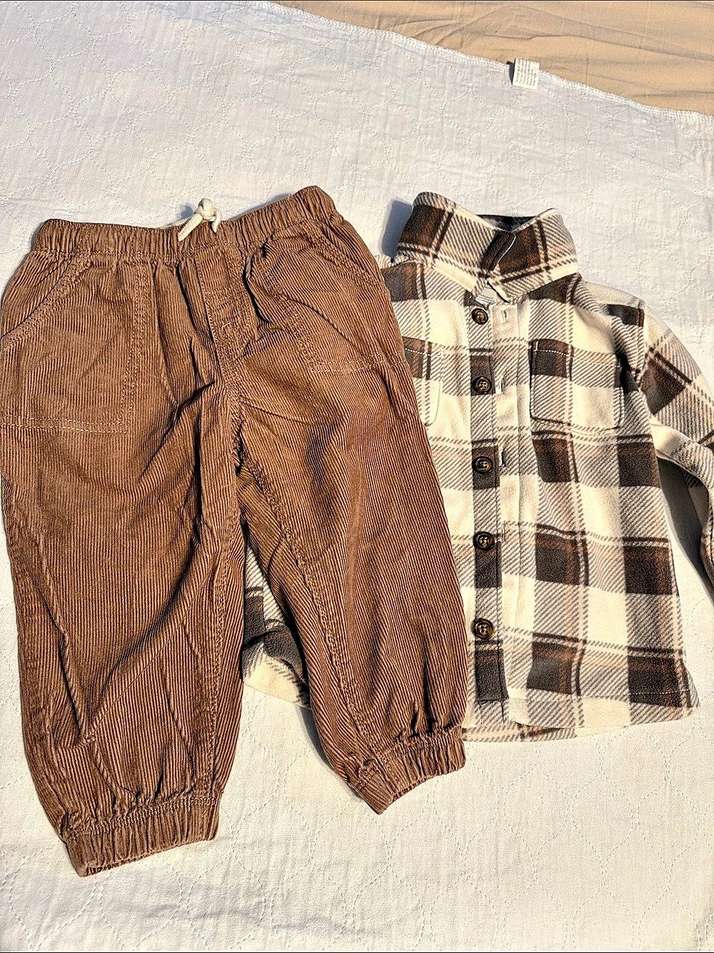 Carter's Baby Plaid Shirt & Pants Set 24M Like New